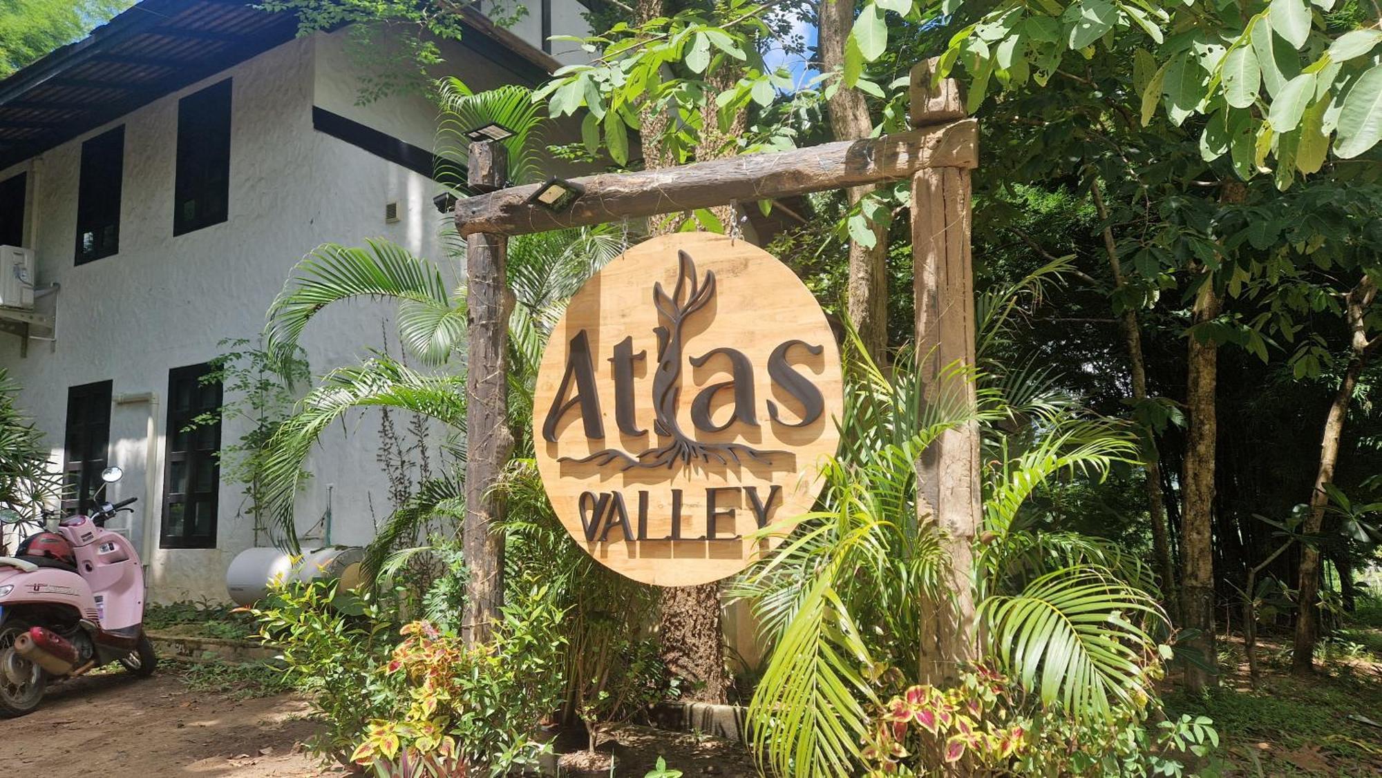 Atlas Valley (Adults Only) Pai Eksteriør bilde